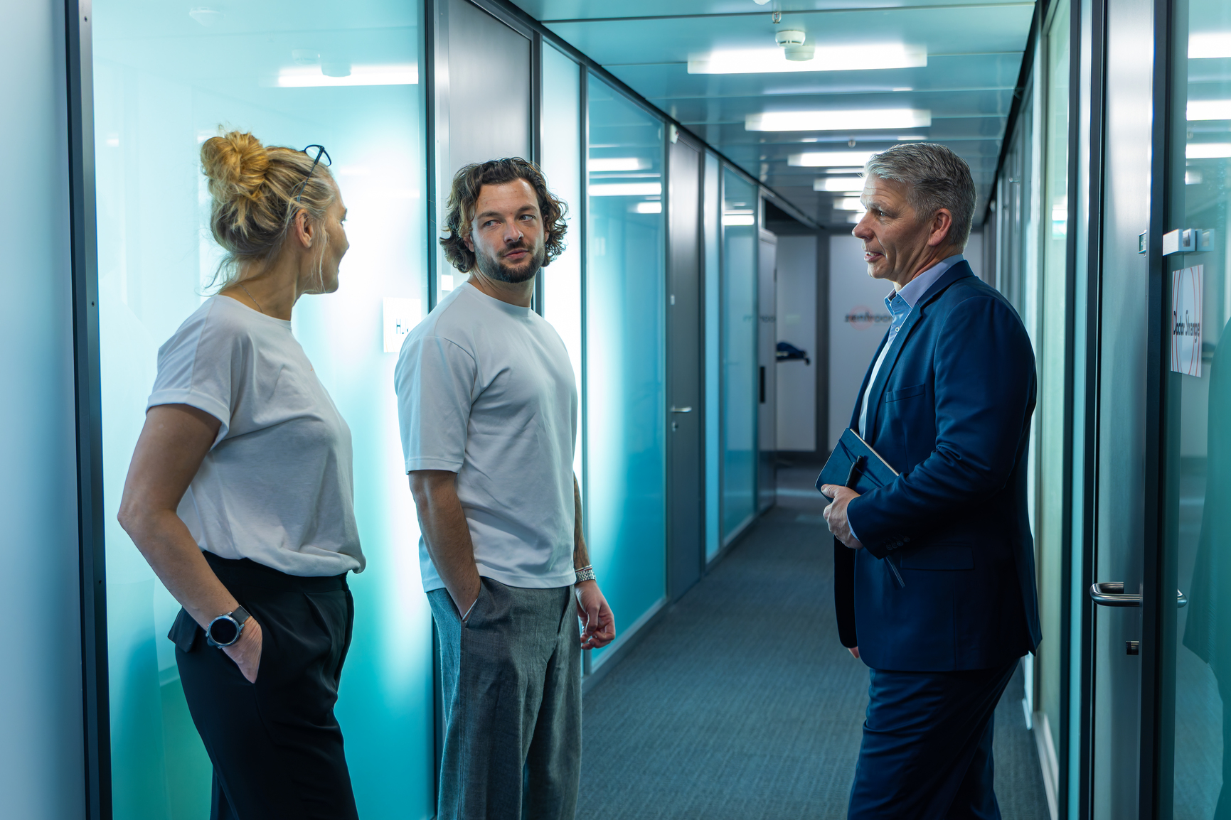 Drei Executive-Search-Berater diskutieren die Suche nach Consulting Leaders, die Business und Technology verbinden und Kunden bei Digitalisierung, Transformation und technologiegetriebenen Geschäftsmodellen erfolgreich führen.